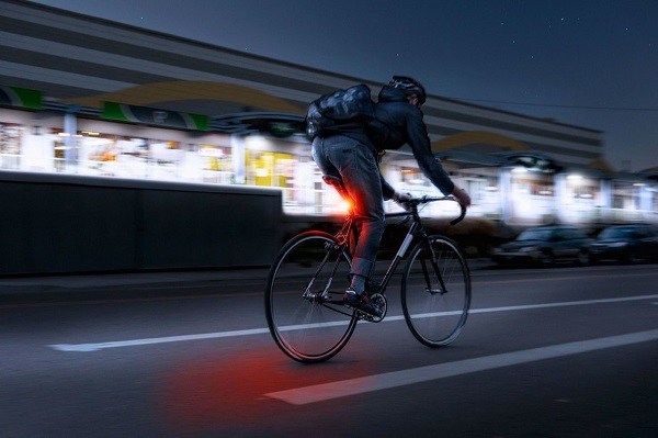 pyöräily yöllä